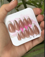Glitet french press on nails